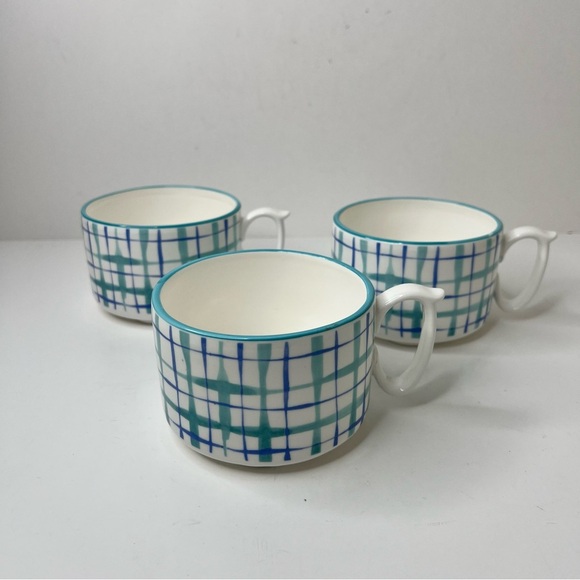 Anthropologie Tres Bien Mugs set of 3 - Picture 7 of 7